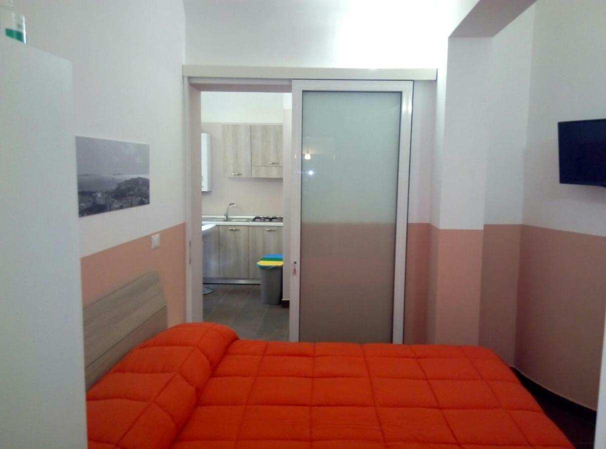 Bed and Breakfast Gradoni Di Chiaia Twenty Three Неаполь Экстерьер фото